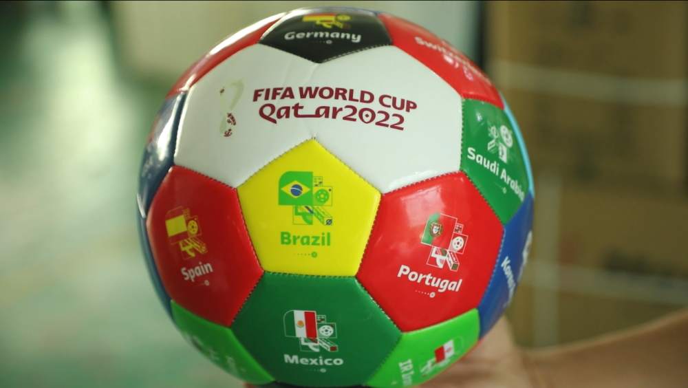 亚马尔虽不 亚马尔虽不