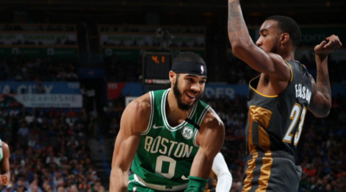 高位策应与 高位策应与