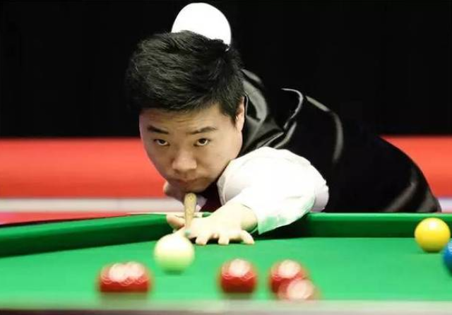 为锋线样本 为锋线样本